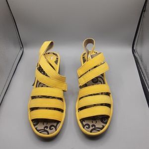 Fly London Woze Sandals Women's 8-8.5 M EU 39 Yellow Strappy.